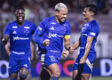 Gustavo Aleixo / Cruzeiro -  (crédito: Matheus Pereira comemora o gol que garantiu a vitória da Raposa diante do Betim no final da partida )