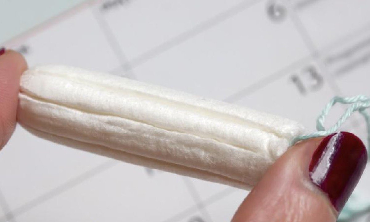 Absorvente interno com fundo de calendário -  (crédito: Getty Images)