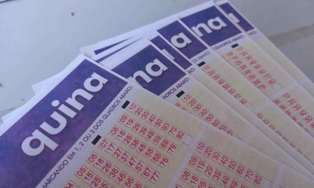 Bilhetes de aposta da Quina -  (crédito: Estado de Minas)
