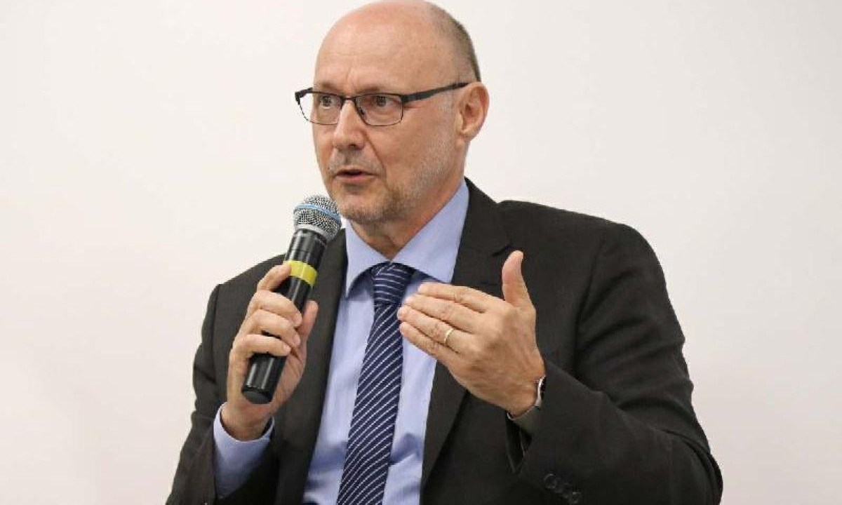 Luiz Fernando Corr&ecirc;a dep&ocirc;s por quase cinco horas -  (crédito: Leonor Calasans/IEA-USP)