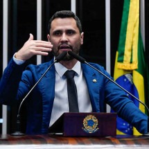 Cleitinho responde Chico Pinheiro sobre PEC para impedir que presos votem - Jefferson Rudy/Agência Senado