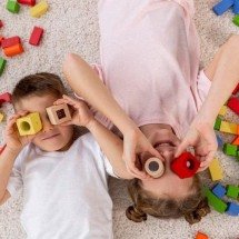 7 brincadeiras para estimular o desenvolvimento do seu filho - Freepik