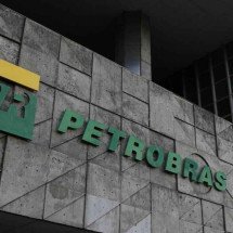 Petrobras despenca e chega a perder mais de R$ 70 bilhões em valor de mercado  - Fernando Frazão/Agência Brasil