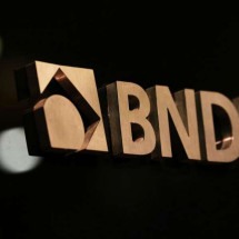 Concurso do BNDES tem salário inicial de R$ 20,9 mil e 35h semanais