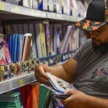 Confira estratégias para economizar na compra do material escolar - Rovena Rosa/Ag&ecirc;ncia Brasil 