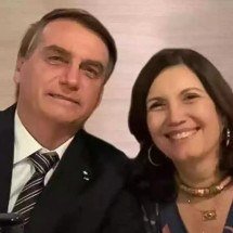 Bia Kicis diz agora que Bolsonaro achou que havia escuta na tornozeleira