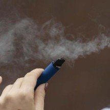 Cresce uso de vape entre adolescentes em meio à queda do consumo geral - Getty