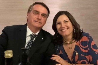 Bia Kicis diz que quadro de Bolsonaro ainda necessita de ‘muita atenção’