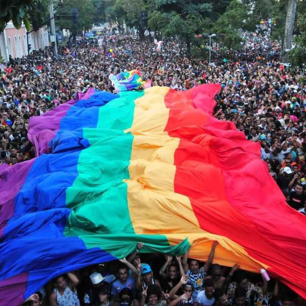 Prefeito de bh confirma participação na parada lgbtqiapn+ durante encontro