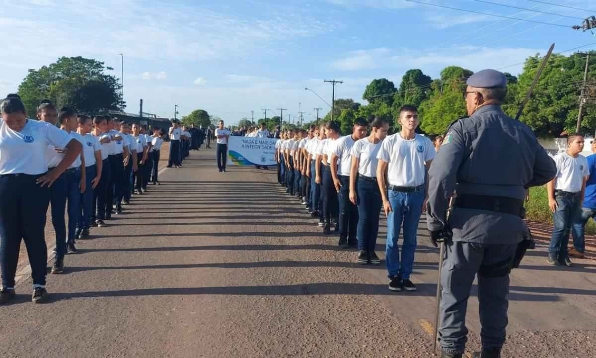 Alunos de escola cívico-militar da rede pública - (crédito: Reprodução/Agência Brasil)