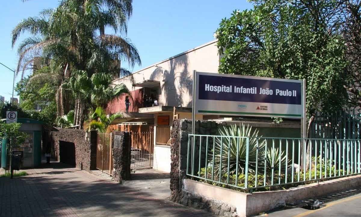 Fachada do Hospital Infantil João Paulo II, onde menina indígena foi internada com sintomas da doença -  (crédito: Gladyston Rodrigues/EM/D.A Press - 21/4/21)