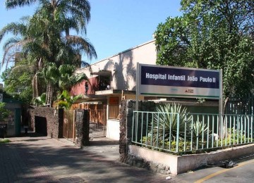 Fachada do Hospital Infantil João Paulo II, onde menina indígena foi internada com sintomas da doença -  (crédito: Gladyston Rodrigues/EM/D.A Press - 21/4/21)