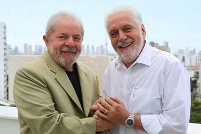 Em 2018, quando Lula estava preso em Curitiba, Wagner era seu preferido para liderar a chapa presidencial -  (crédito: Divulga&ccedil;&atilde;o/PT)