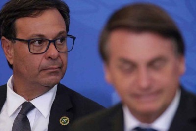 Ministro do Turismo Gilson Machado, ao lado do Presidente Jair Bolsonaro -  (crédito: AGÊNCIA BRASIL/REPRODUÇÃO)