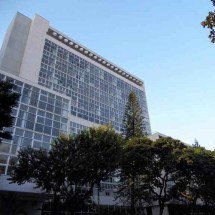 Lista de Zema com imóveis à venda encolhe e Uemg sai do pacote após pressão - José Rocha Andrade