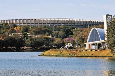 Jogo no Mineirão e corrida de rua na orla da Lagoa da Pampulha, previstos para este domingo (18), alteram trânsito na região -  (crédito: LEANDRO COURI/EM/D.APRESS)