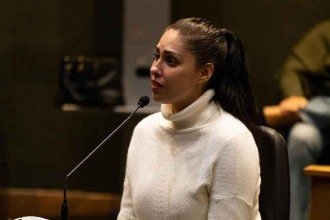 Caso Henry: Monique Medeiros se entrega antes do novo júri