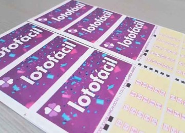 Bilhetes da Lotofácil -  (crédito: Agência Brasil)