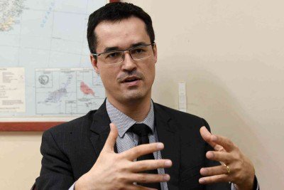 Pelas redes sociais, Dallagnol publicou um v&iacute;deo com an&aacute;lise sobre a rela&ccedil;&atilde;o do governo federal com os Estados Unidos -  (crédito: AFP / EVARISTO SA)