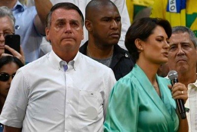 Jair Bolsonaro e Michelle Bolsonaro -  (crédito: Mauro PIMENTEL / AFP)