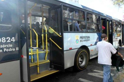  Gratuidade vale para as viagens iniciadas entre 0h e 23h59 aos domingos e feriados  -  (crédito: Jair Amaral/EM/D.A Press)