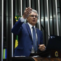 Governador de Goiás rebate desembargador que pediu o fim da PM: 'desrespeitoso' - Roque de S&aacute;/Ag&ecirc;ncia Senado