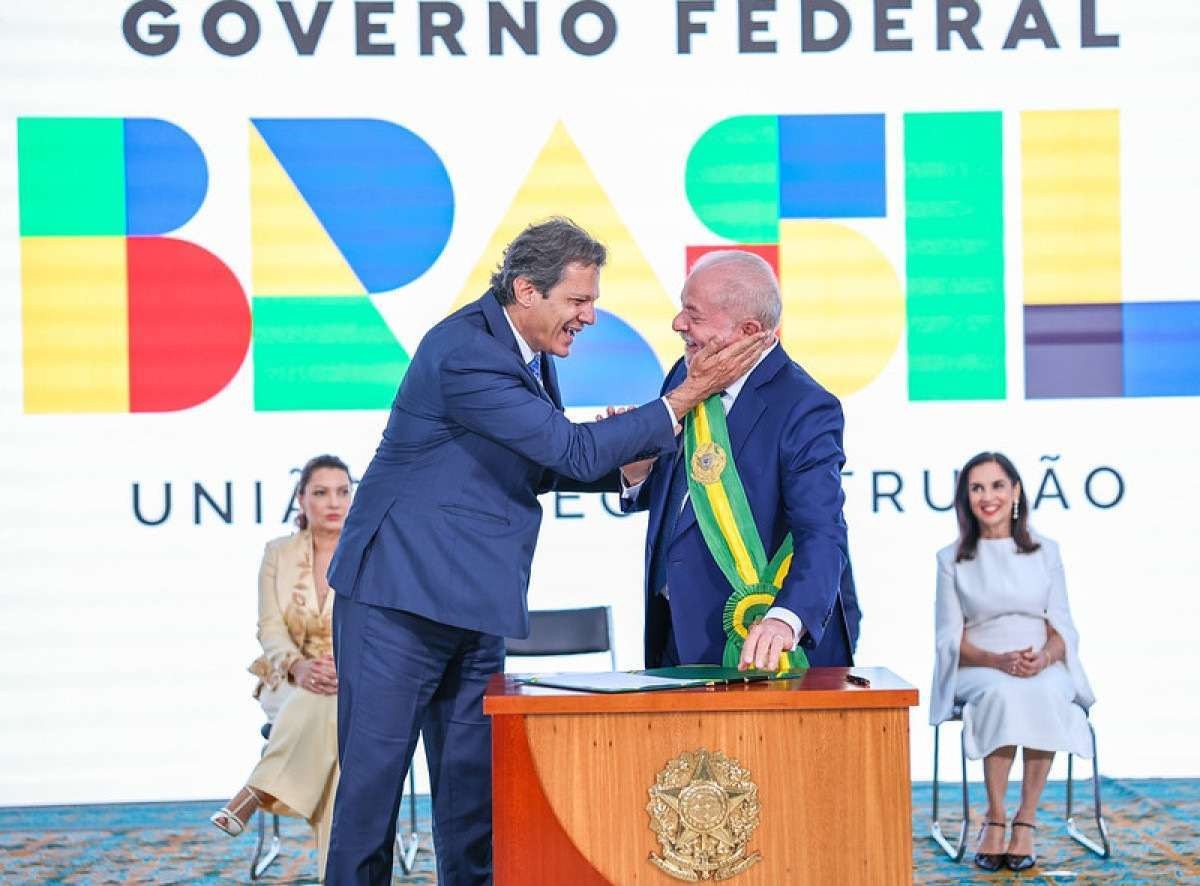 Haddad tem reunião com Lula em meio à crise na Petrobras