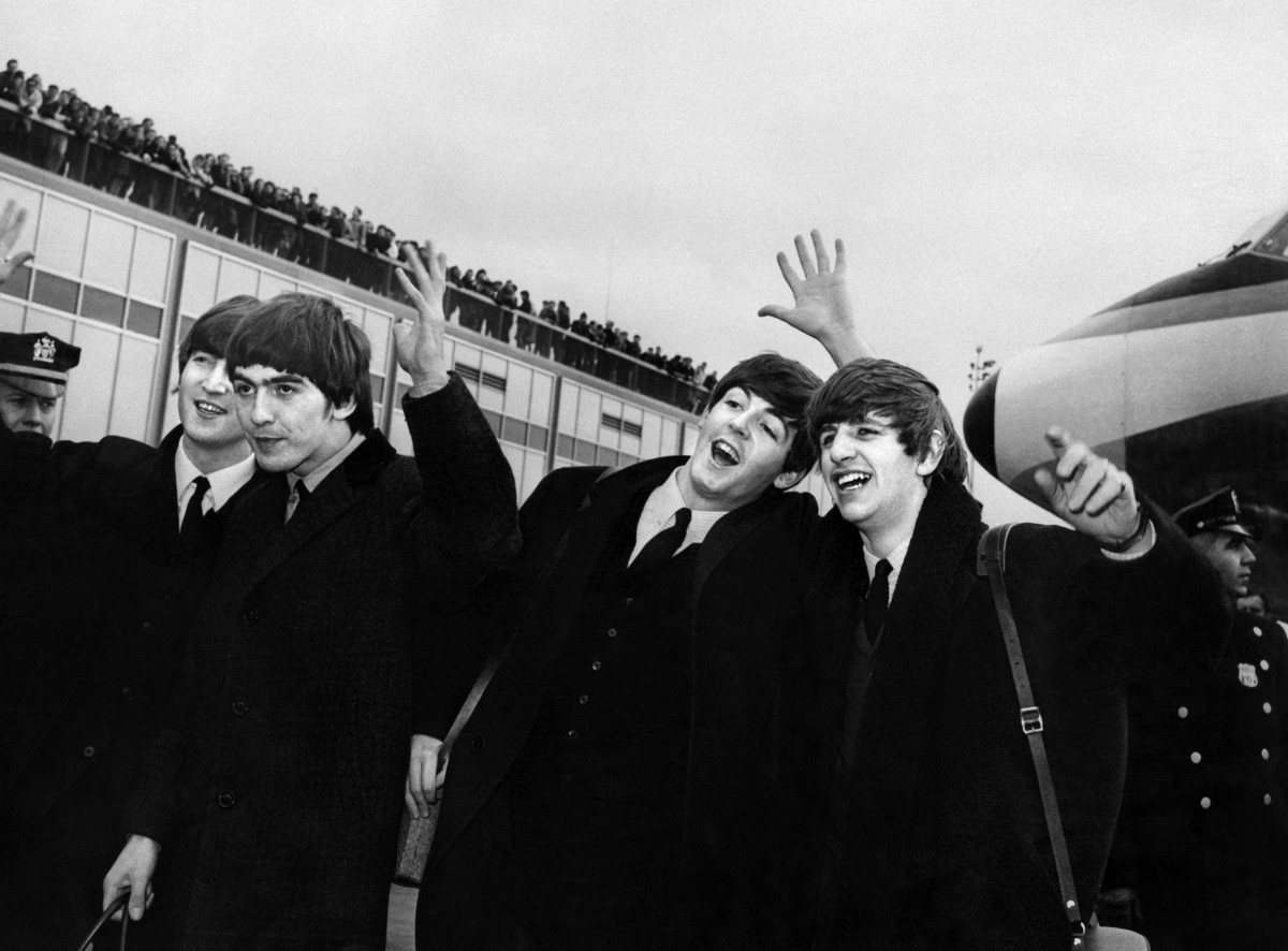 Beatles lança música inédita nas plataformas digitais