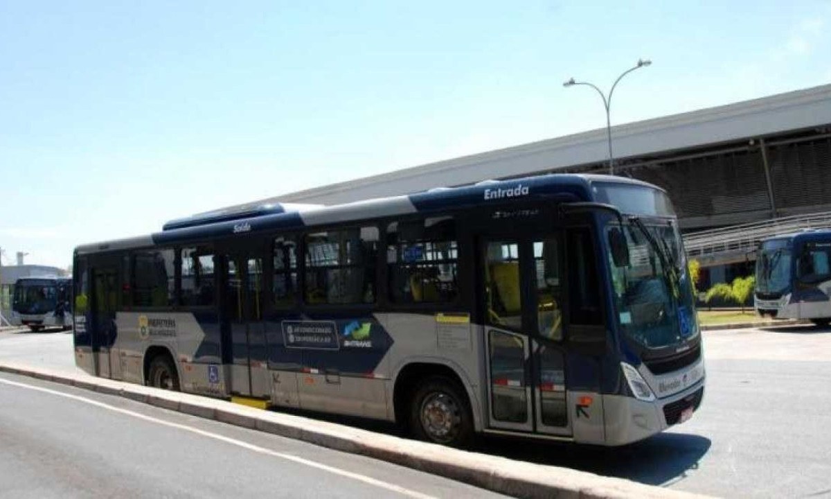 Confira como fica o trânsito, as linhas de ônibus e viagens de metrô para BH -  (crédito: PBH/Divulgação)