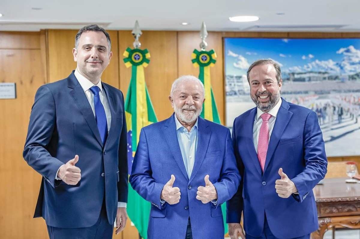 Silveira e Pacheco conversam com Lula sobre dívida de Minas com a União