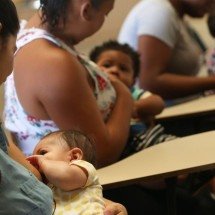 Desigualdade de gênero sobrecarrega mulheres no trabalho de cuidar -  Marcello_Casal; Elza Fi..za/Ag..ncia Brasil