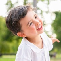 Dia Nacional do Riso: sorrir pode ser um desafio para crianças autistas; entenda  - pch.vector