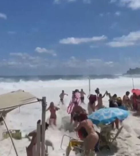 Ressaca no Rio: Entenda o que causou o avanço do mar em praias cariocas - Reprodução/ TV Globo