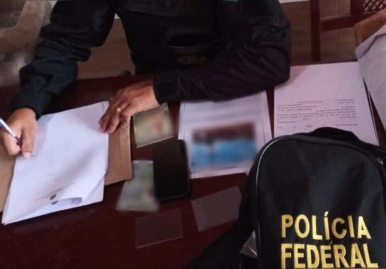 56 mandados, expedidos pelo Juízo da Justiça Estadual em Uberaba, foram cumpridos em cidades de Minas e São Paulo. Desses, 22 são mandados de prisão preventiva e 34 mandados de busca e apreensão -  (crédito: PF/Divulgação)
