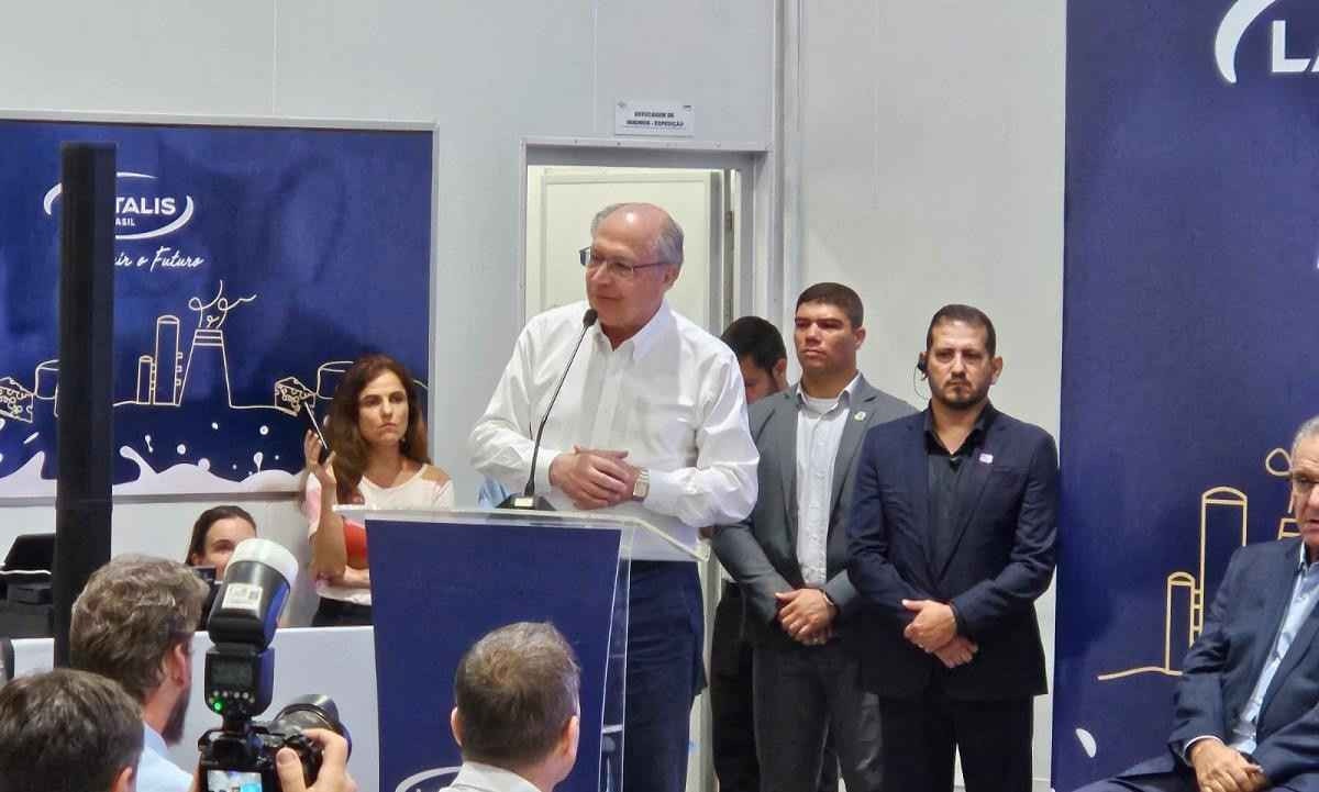 Uberaba: Alckmin visita fábrica de queijo com capacidade de produzir mil toneladas por mês