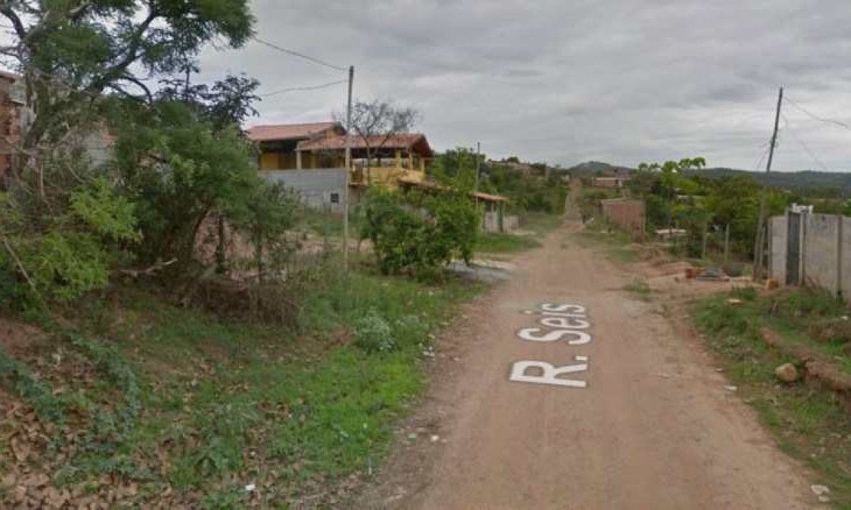 Crime aconteceu no bairro Londrina, em Mateus Leme -  (crédito: Reprodução/Google Maps)