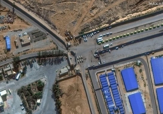 Vista aérea da passagem de Rafah -  (crédito: Reuters)