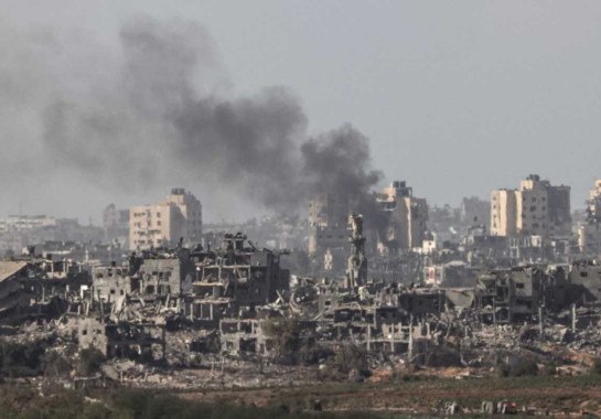 Bombardeio na Faixa de Gaza em 10/11/2023 -  (crédito: Jack Guez / AFP       )