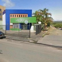 Clínica onde mulher morreu ao retirar DIU é interditada por irregularidades - Google Street View