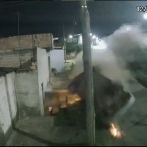 Vídeo: carro ‘voa’ no Anel Rodoviário de BH e deixa três feridos - Redes Sociais