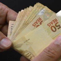 Reforma tributária: setor de serviços pode ficar mais caro - EBC - Últimas Notícias