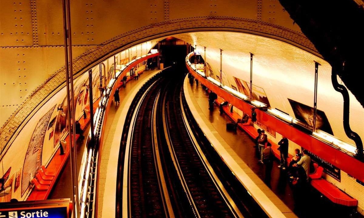 Estação de metrô em Paris, na França -  (crédito: Pedro Ribeiro Simões/Flickr)