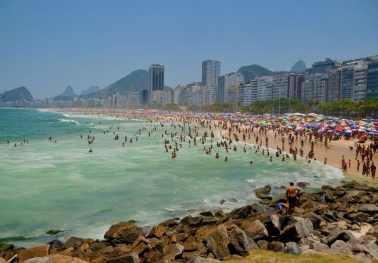  Nesse domingo (12/11), a movimentação foi intensa nas praias da cidade do Rio; e calor hoje aumentou -  (crédito:  Felix Averbug/Futura Press/Folhapress)