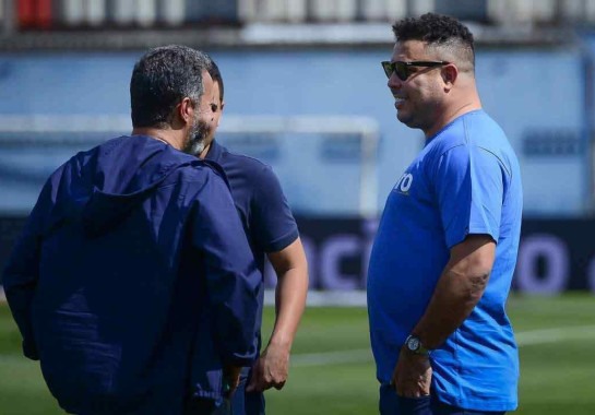 Liderada por Ronaldo Nazário, SAF do Cruzeiro é questionada por torcedores -  (crédito: Staff Images/Cruzeiro)