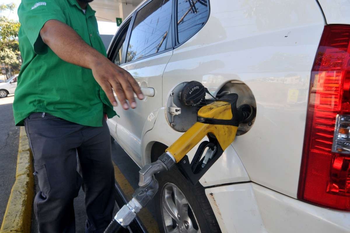 Preço da gasolina tem queda mas etanol segue mais vantajoso na Grande BH