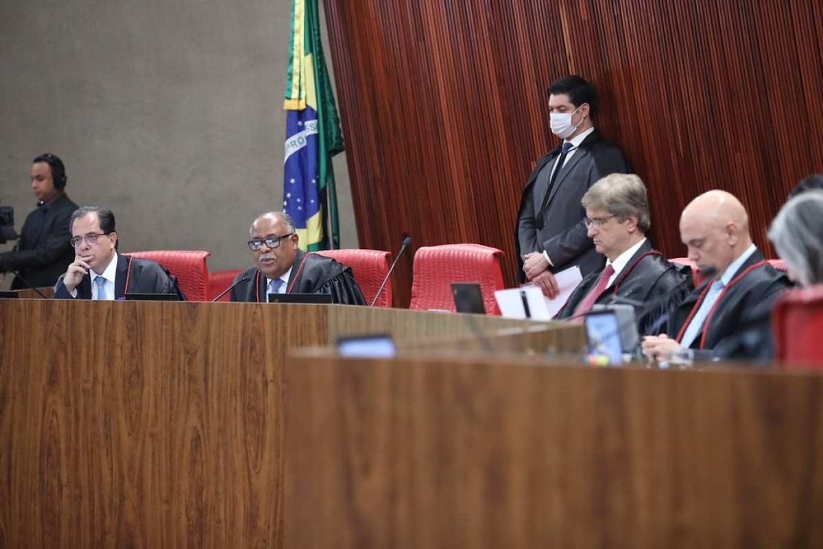 TSE alega segredo de Justiça e nega dados 1 ano após eleição sobre regra que ampliou poderes