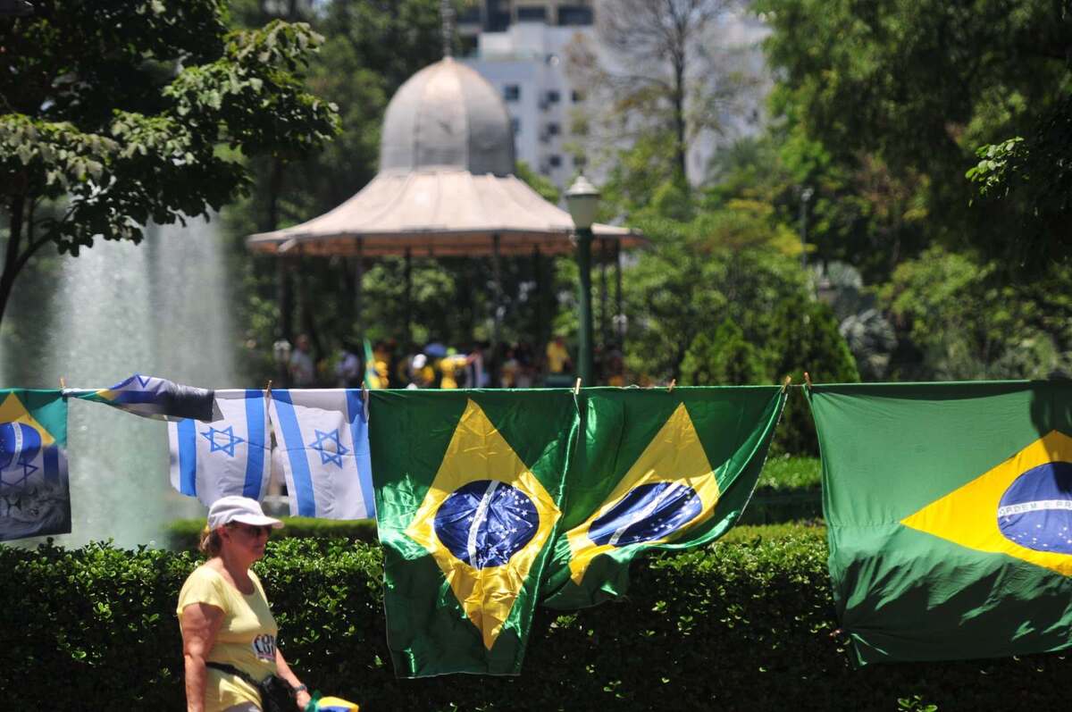 Os atos desta quarta-feira (15) foram afetados também pela onda de calor. -  (crédito: Leandro Couri/EM/D.A press)