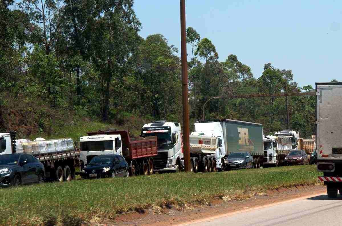 Prefeitos articulam retirada de carga pesada de rodovias