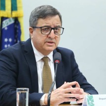 Governo fecha questão e mantém meta de déficit zero - Vinicius Loures/C&acirc;mara dos Deputados