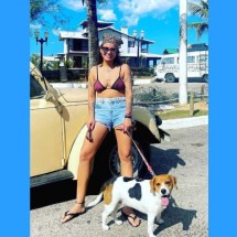 Carioca viaja rumo ao Alasca com cadela a bordo de um Fusca 74 - Reprodução/Instagram